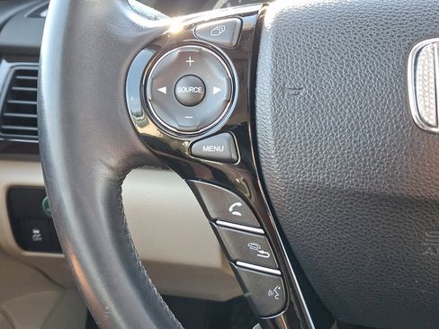 Used 2017 Honda Accord EX-L image 21