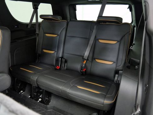 Used 2024 GMC Yukon XL AT4 w/ AT4 Premium Plus Package AWD/4WD image 21