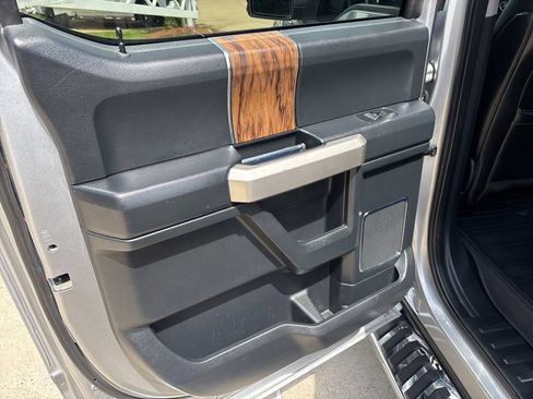 Used 2020 Ford F150 Lariat AWD/4WD image 38