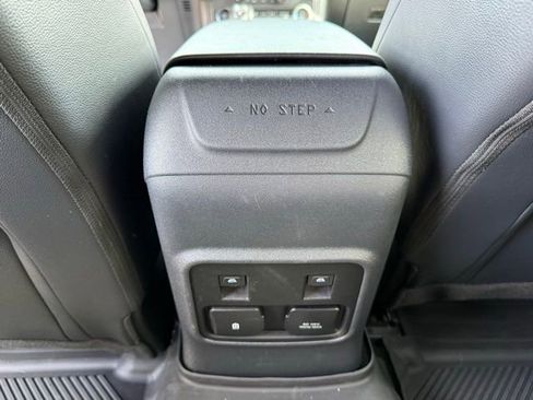 Used 2023 Ford Bronco 4-Door AWD/4WD image 30
