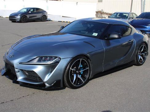 Used 2020 Toyota Supra Premium w/ Driver Assist Package image 4