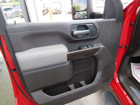 Used 2023 Chevrolet Silverado 2500 LT AWD/4WD image 20