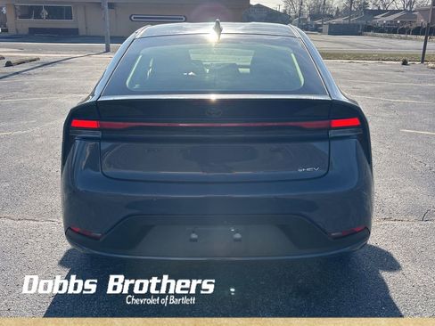 Used 2024 Toyota Prius LE image 4