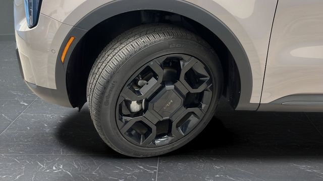 Used 2025 Kia Sorento SX AWD/4WD image 38