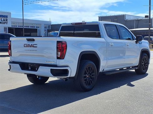 Used 2025 GMC Sierra 1500 Elevation w/ Elevation Premium Package image 7