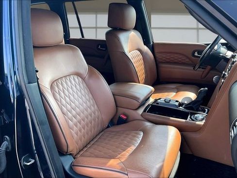 Used 2023 INFINITI QX80 Sensory w/ Cargo Package AWD/4WD image 7