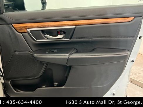 Used 2020 Honda CR-V Touring image 23