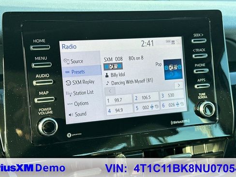 Used 2022 Toyota Camry LE image 26