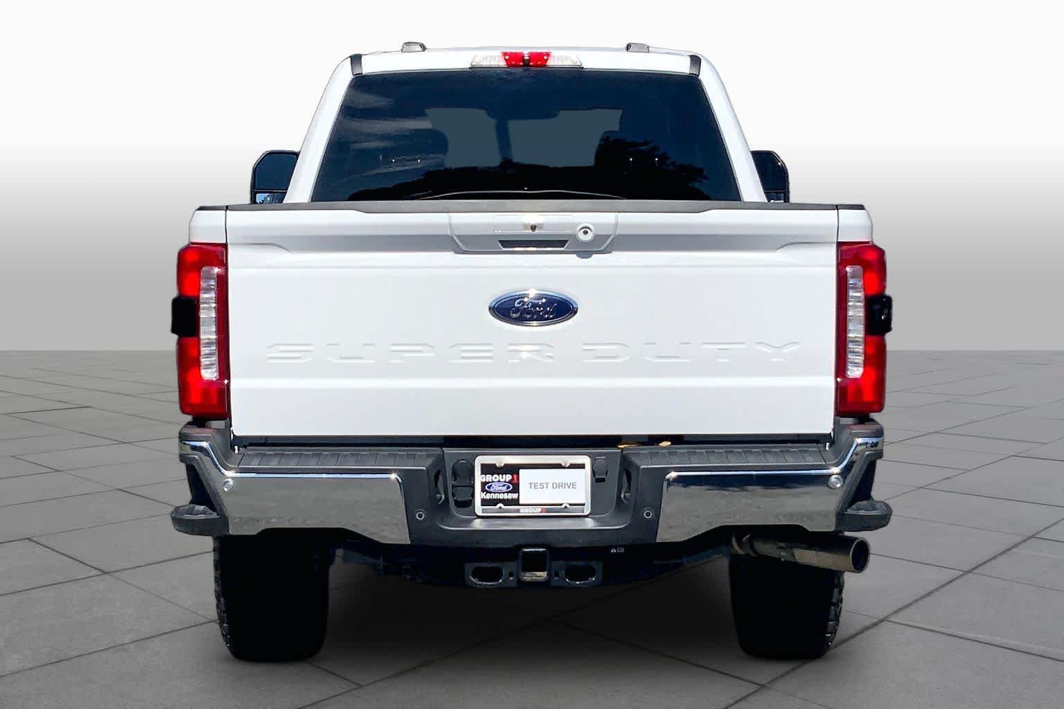 Used 2026 Ford F250 Lariat w/ Tremor Off-Road Package AWD/4WD image 5