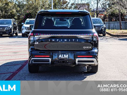 Used 2025 INFINITI QX80 Sensory image 11