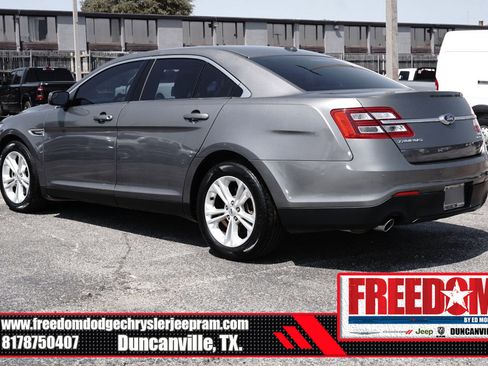 Used 2014 Ford Taurus SEL w/ Equipment Group 201A image 4