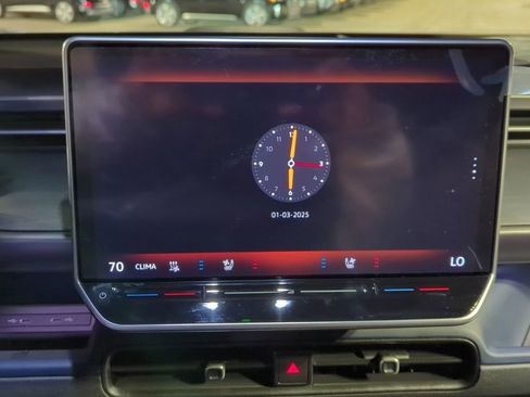 New 2025 Volkswagen ID. Buzz Pro S image 38