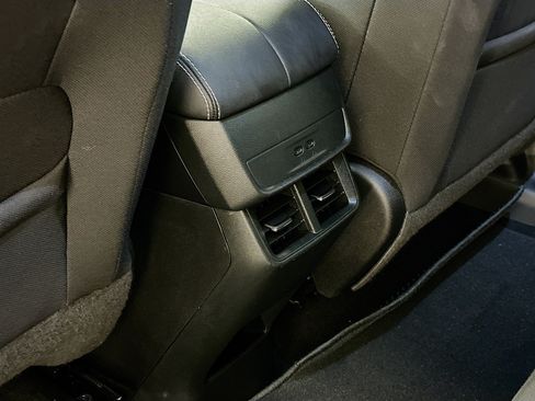 Used 2025 GMC Terrain Elevation AWD/4WD image 28