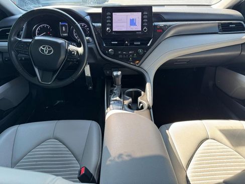 Used 2023 Toyota Camry SE FWD image 14
