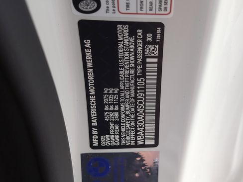 Used 2025 BMW 430i Coupe w/ Convenience Package image 32