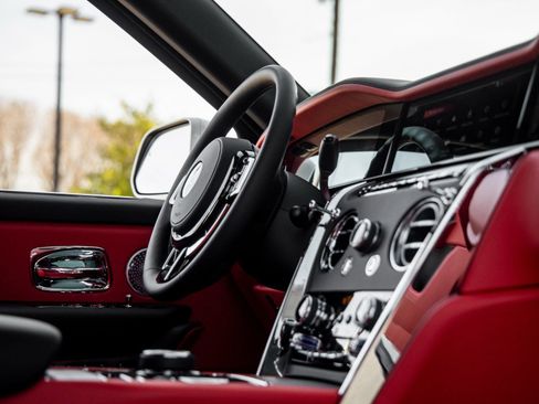New 2026 Rolls-Royce Cullinan image 50