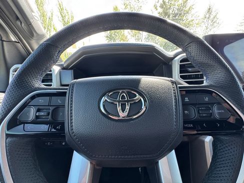 Used 2023 Toyota Tundra Platinum AWD/4WD image 19