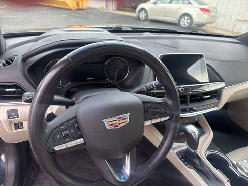 Used 2021 Cadillac CT4 Luxury w/ Sun And Sound Package RWD image 8