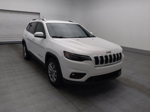 Used 2019 Jeep Cherokee Latitude Plus FWD image 13