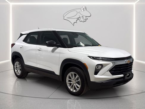 Used 2026 Chevrolet TrailBlazer LS w/ LS Confidence Package AWD/4WD image 8