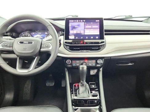 Used 2025 Jeep Compass Limited AWD/4WD image 11