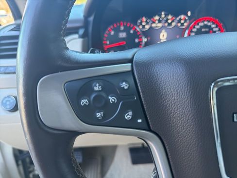 Used 2016 GMC Yukon XL Denali image 22