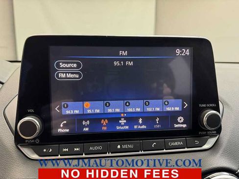 Used 2020 Nissan Sentra SV FWD image 22