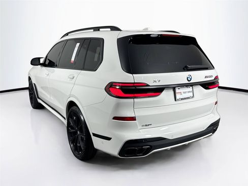 Used 2025 BMW X7 M60i w/ Executive Package AWD/4WD image 13