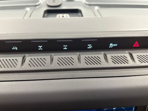 Used 2025 Ford Bronco Badlands AWD/4WD image 62