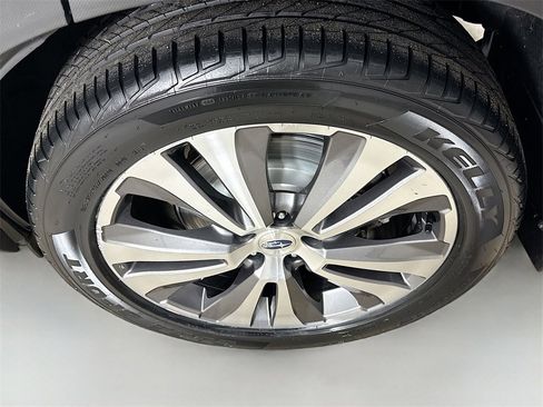 Used 2022 Subaru Ascent Limited w/ Technology Package image 34