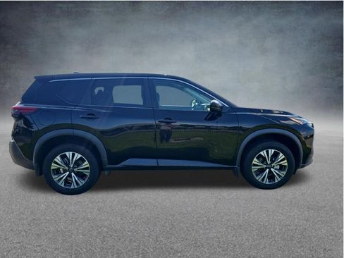Used 2023 Nissan Rogue SV FWD image 9