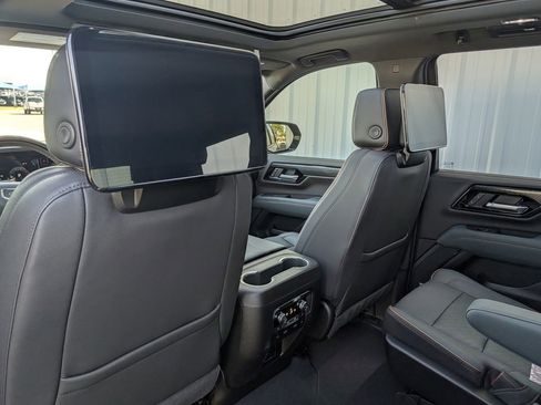 New 2026 GMC Yukon AT4 w/ AT4 Premium Plus Package AWD/4WD image 30