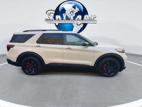 Used 2022 Ford Explorer ST w/ Equipment Group 401A image 10