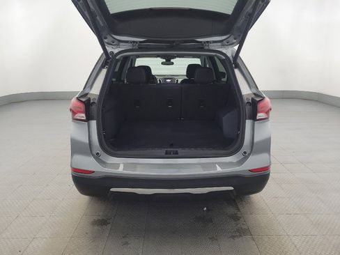 Used 2023 Chevrolet Equinox LT w/ Driver Convenience Package image 29