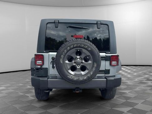 Used 2017 Jeep Wrangler Unlimited Sport AWD/4WD image 8