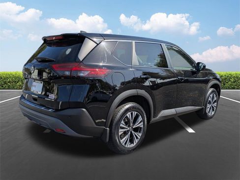 Used 2023 Nissan Rogue SV AWD/4WD image 5