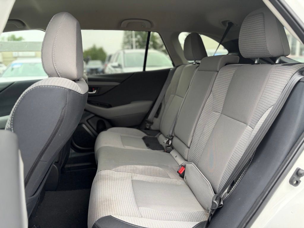 Used 2024 Subaru Outback Premium AWD/4WD image 13