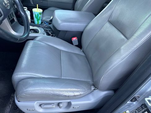 Used 2014 Toyota Sequoia Limited AWD/4WD image 3
