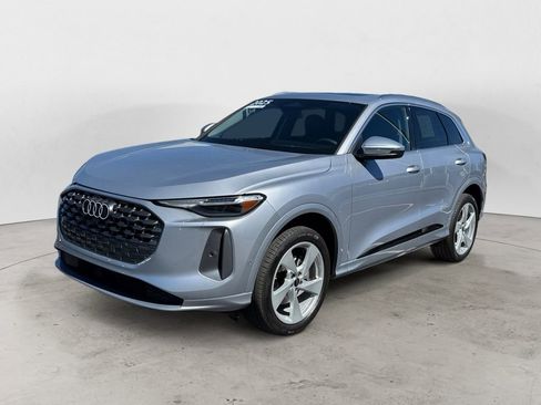 Used 2025 Audi Q5 Premium Plus w/ Premium Plus image 3