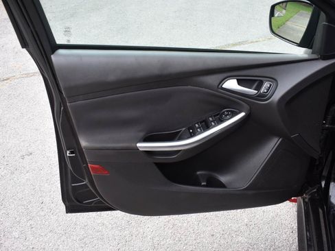 Used 2016 Ford Focus ST FWD image 14