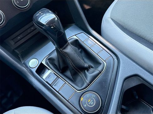 Used 2022 Volkswagen Taos S image 18