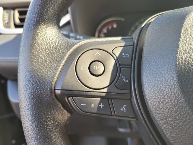 Used 2025 Toyota RAV4 LE FWD image 27