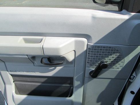 Used 2012 Ford E-150 and Econoline 150 image 9