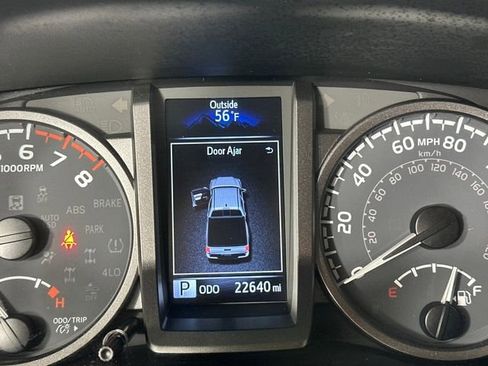 Used 2023 Toyota Tacoma TRD Off-Road image 18