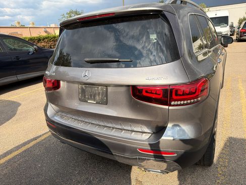 Used 2022 Mercedes-Benz GLB 250 4MATIC image 6