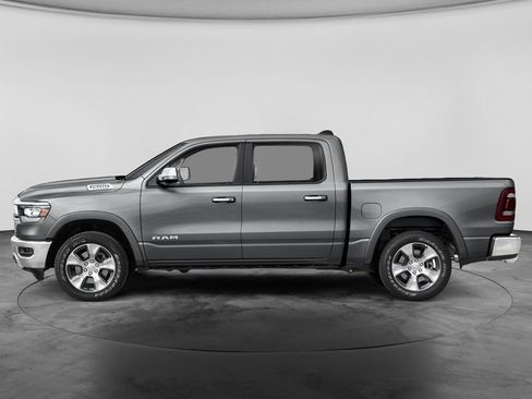Used 2022 RAM 1500 Laramie AWD/4WD image 4