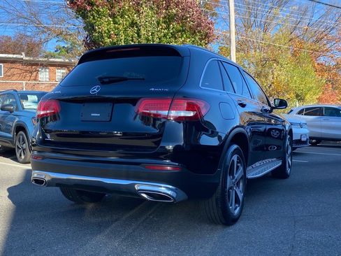 Used 2018 Mercedes-Benz GLC 300 4MATIC image 3