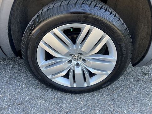 Used 2019 Volkswagen Atlas SEL AWD/4WD image 24