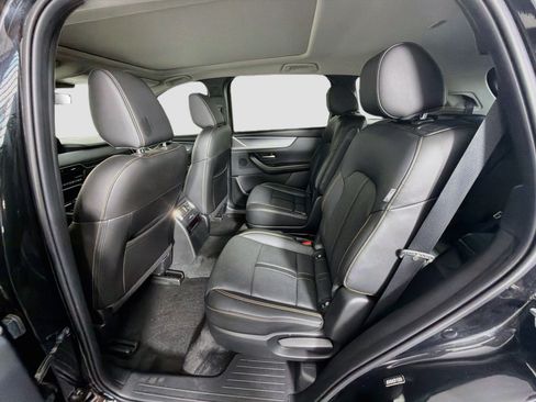 Used 2024 MAZDA CX-90 Plug-In Hybrid w/ Premium Pkg AWD/4WD image 30