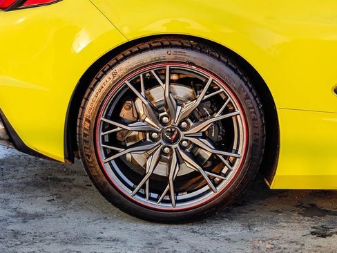 Used 2024 Chevrolet Corvette Stingray w/ Z51 Performance Package image 12